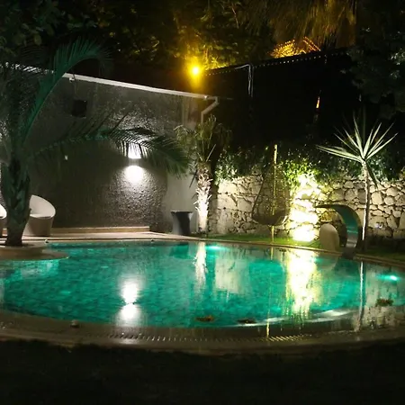Szálloda The 5*