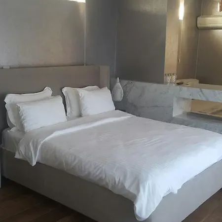 The Szálloda 5*