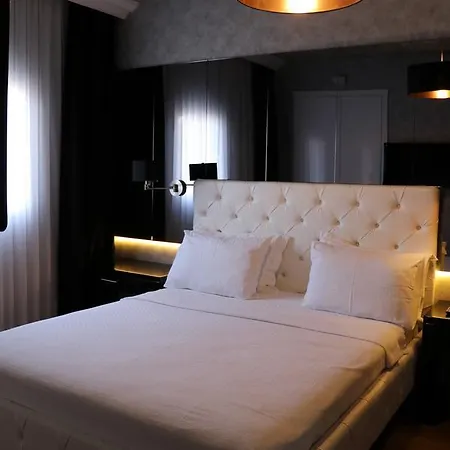 The Szálloda 5*